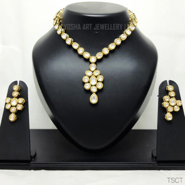 Buy Giva Real Kundan Pendant Necklace NK00101