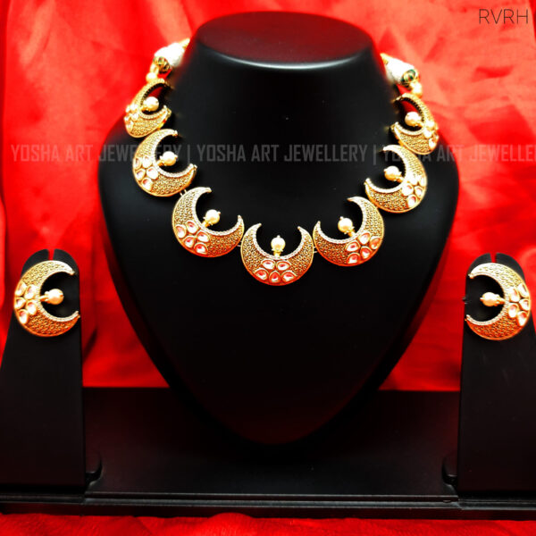 Buy Valini Golden Real Kundan Necklace NK00109