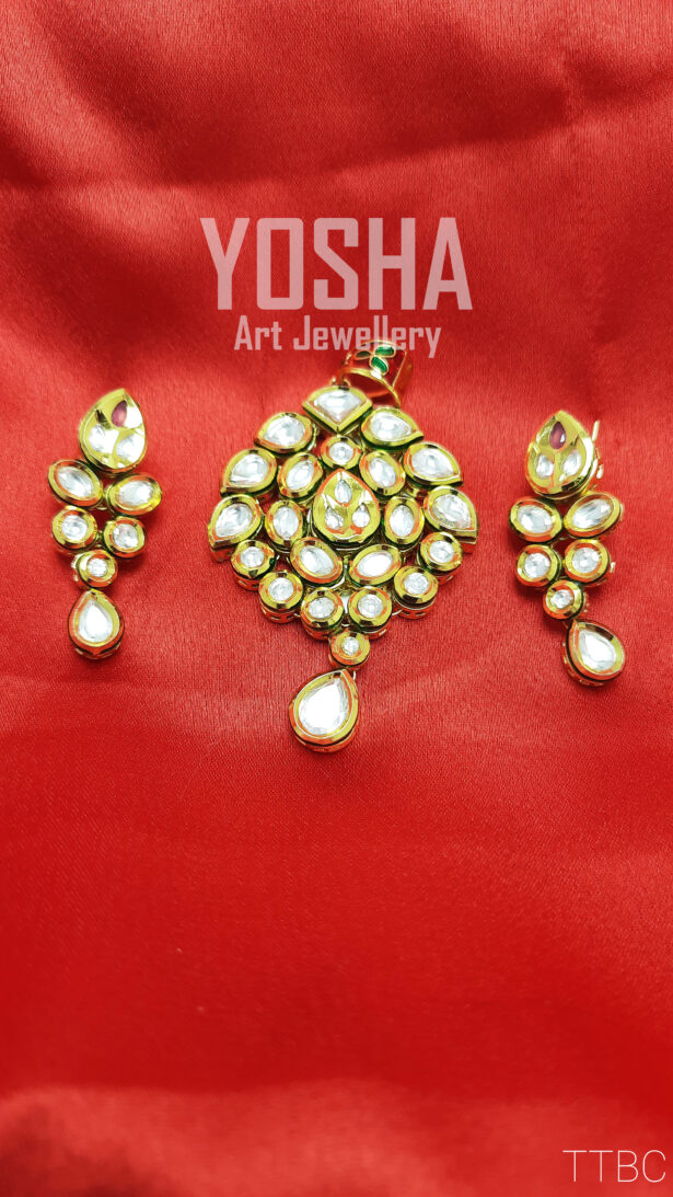 Buy Yashvi Kundan Pendant Set PT005-1