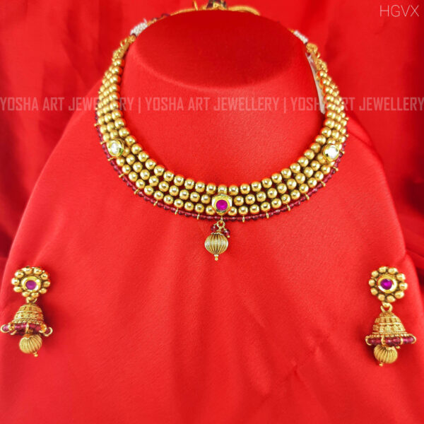 Buy Aamani Kundan Gold Necklace NK0194