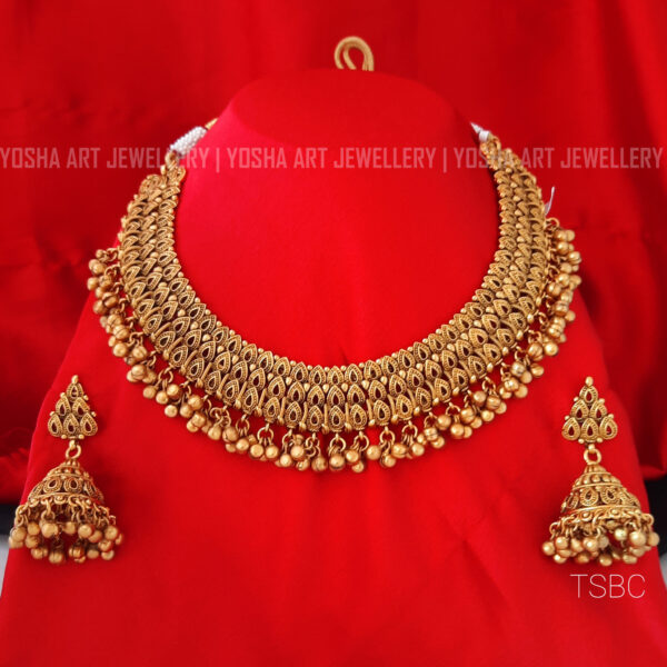 Buy Manya Matte Gold Necklace NK0163