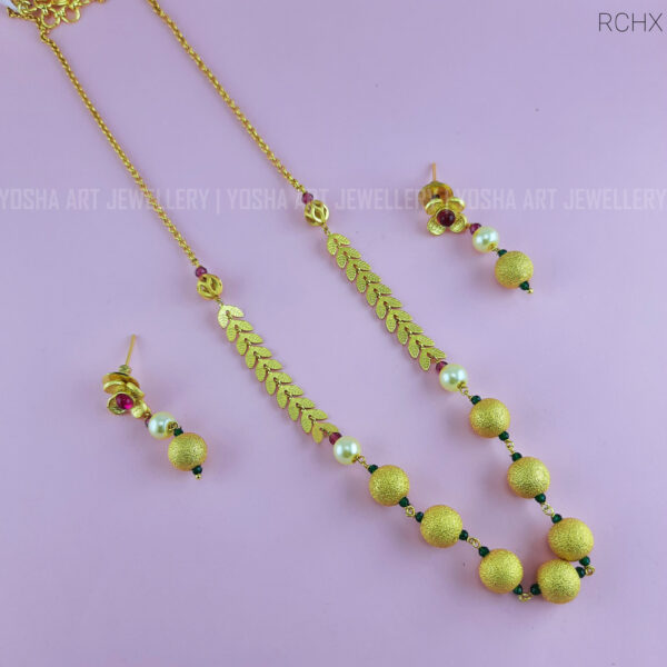 Buy Nisha Gold Ball Chain Necklace NK0252