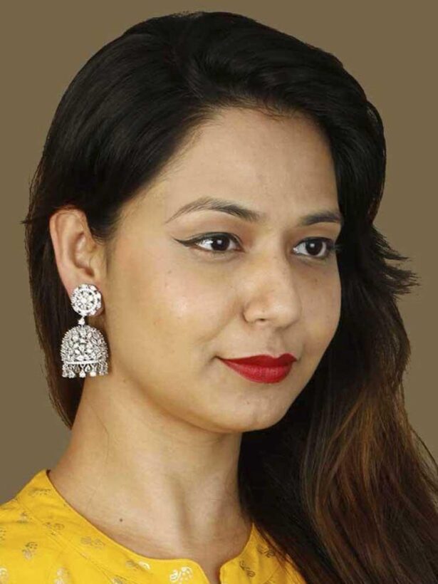 Buy Shaina Silver White Jhumki Earrings ER0225