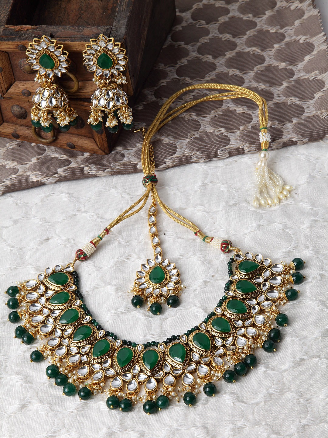 Charbagh Light Green Kundan Necklace Set – AG'S