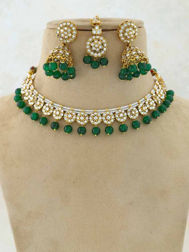 Buy Beni Emerald Necklace Set